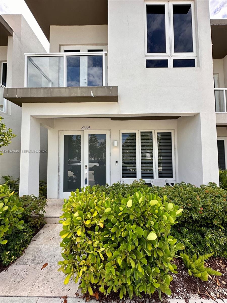 3 bedroom home for sale at 6334 104th, Doral, FL 33178 — $5,750