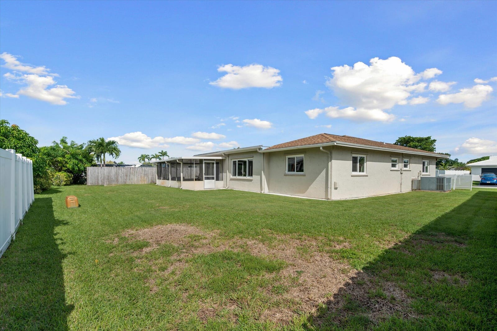 9704 NW 67TH Street, Tamarac, FL 33321 photo 2