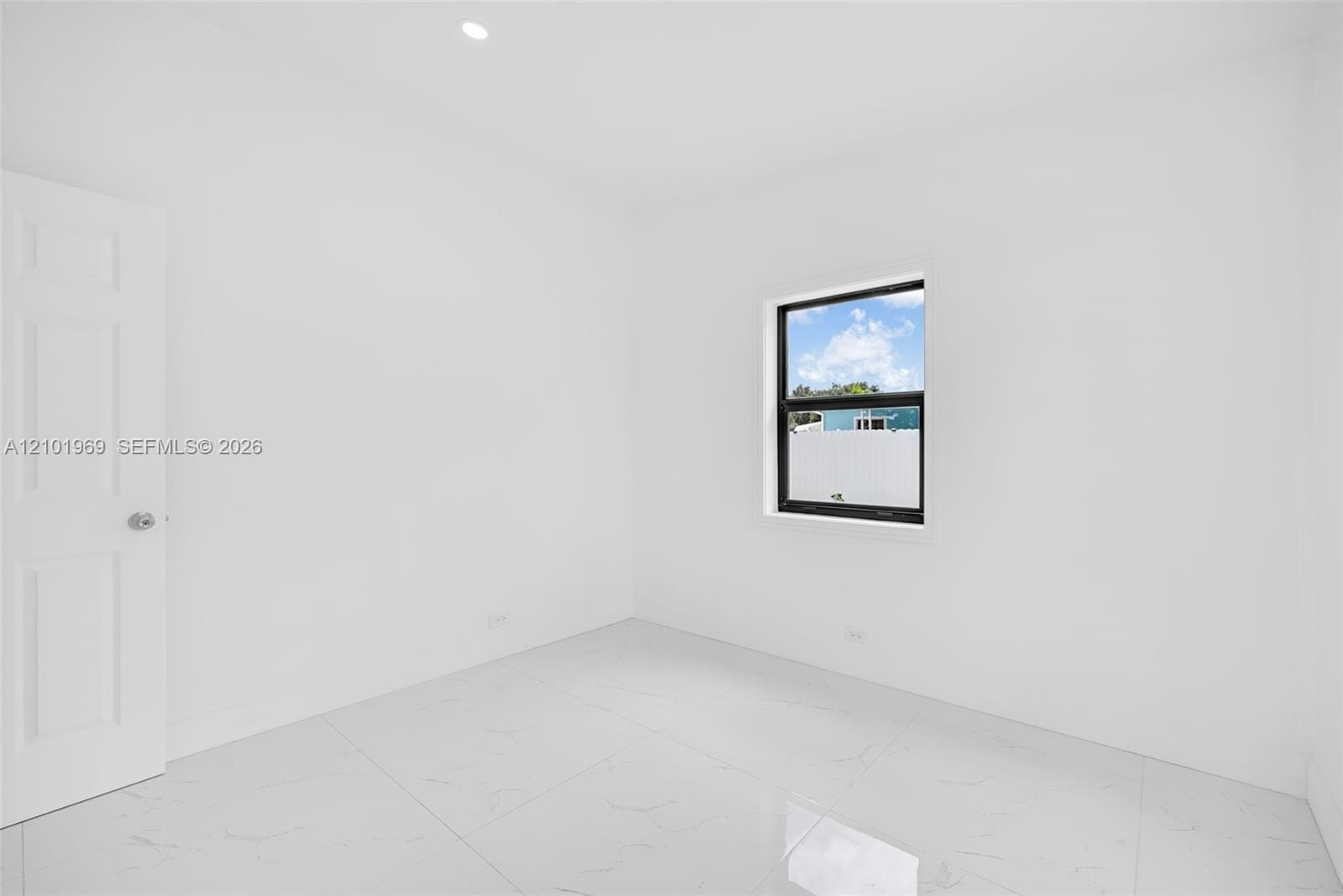 16410 NW 22nd Court — photo 12