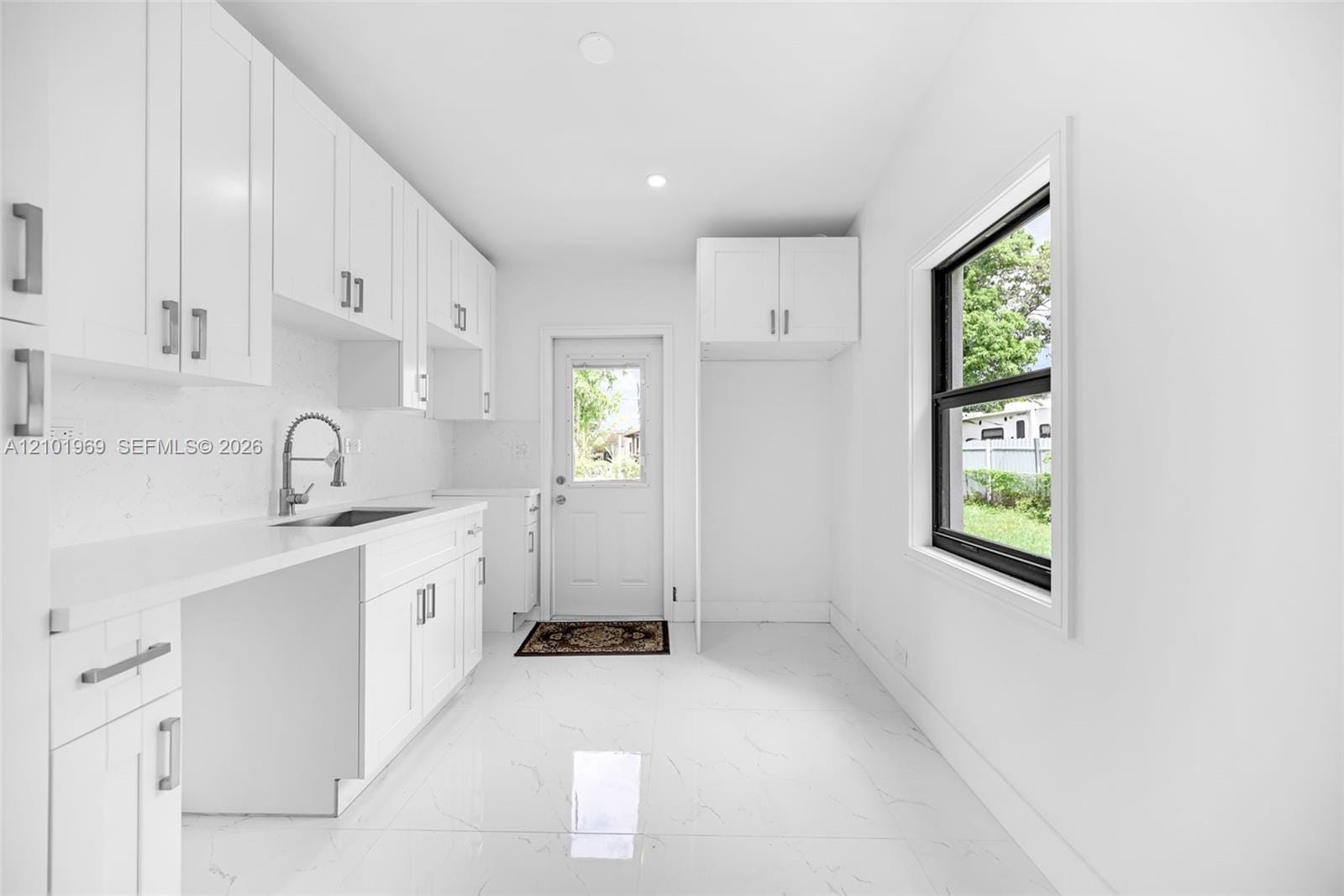 16410 NW 22nd Court — photo 7