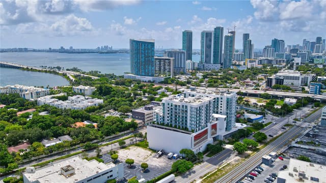 3900 Biscayne Boulevard S-902, Miami, FL 33137