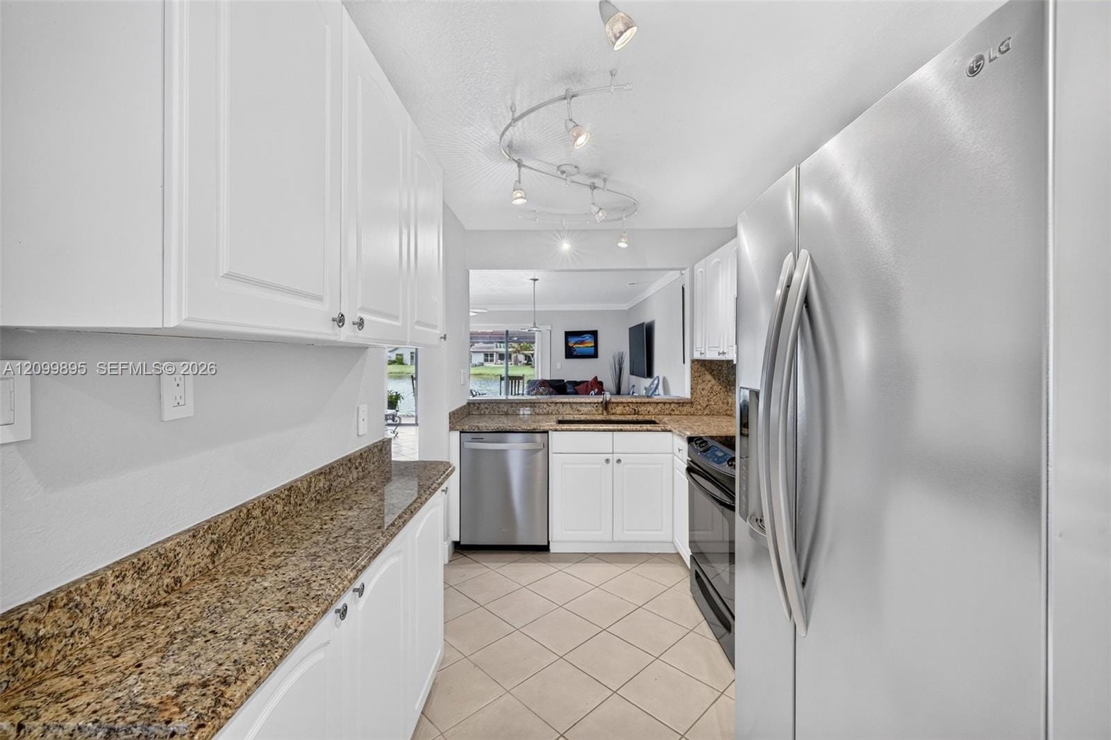 9012 Vineyard Lake Drive, Plantation, FL 33324 photo 27
