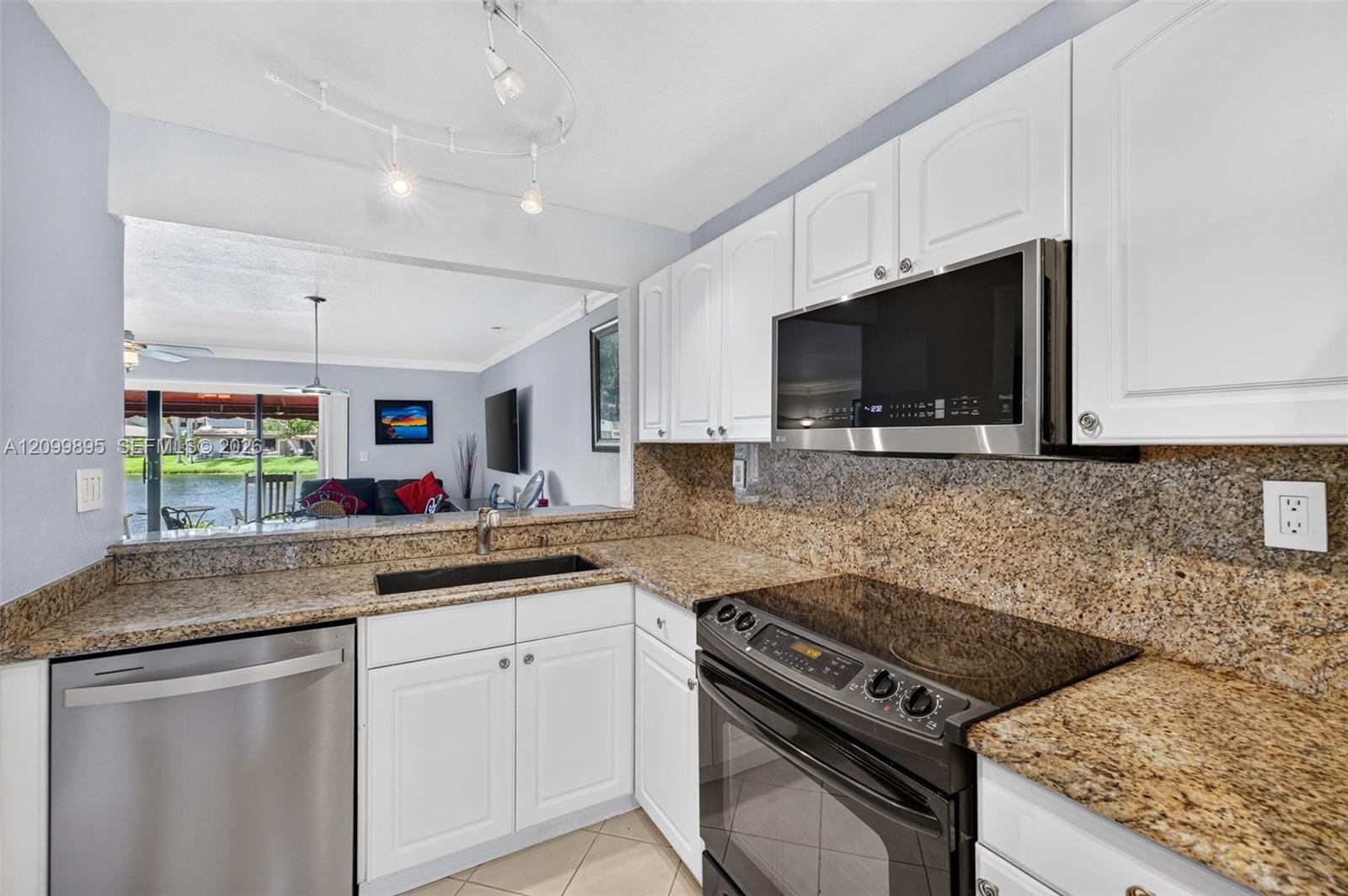 9012 Vineyard Lake Drive, Plantation, FL 33324 photo 28