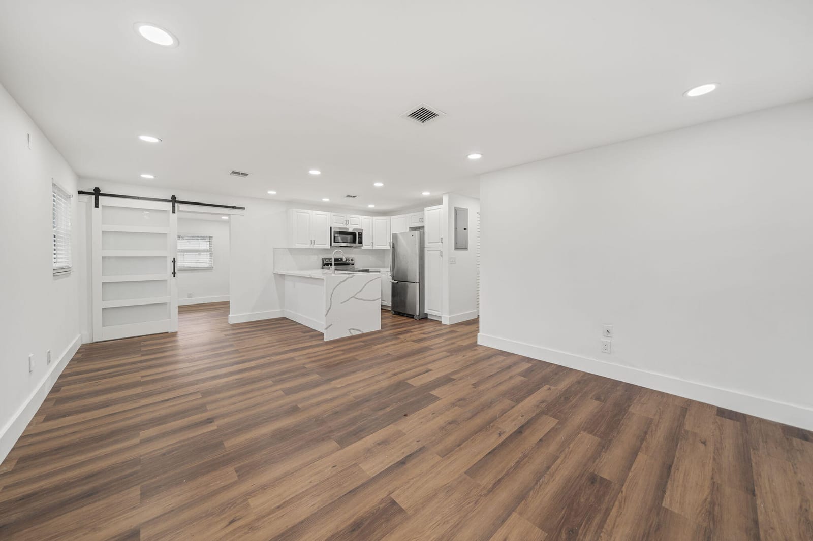5295 HELENE Place, West Palm Beach, FL 33407 photo 2