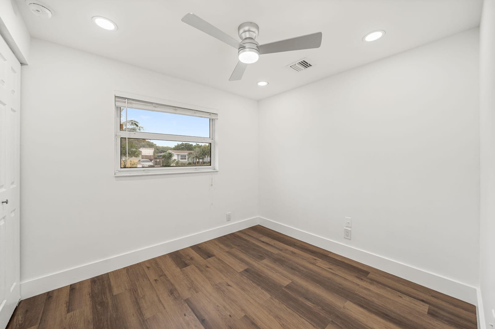 5295 HELENE Place, West Palm Beach, FL 33407 photo 12
