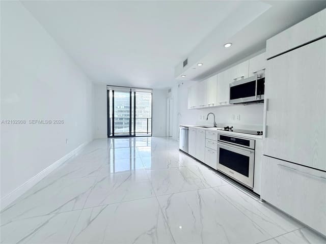 45 SW 9th Street 1209, Miami, FL 33130