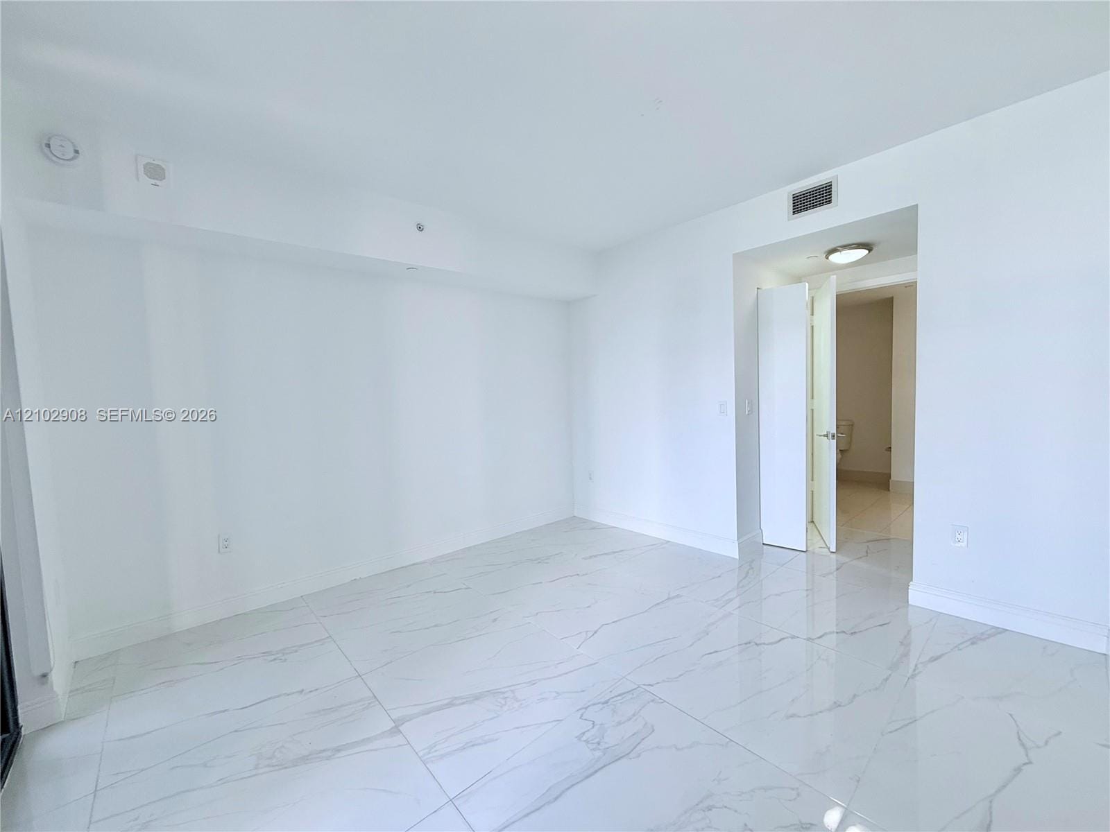 45 SW 9th Street 1209, Miami, FL 33130 photo 6