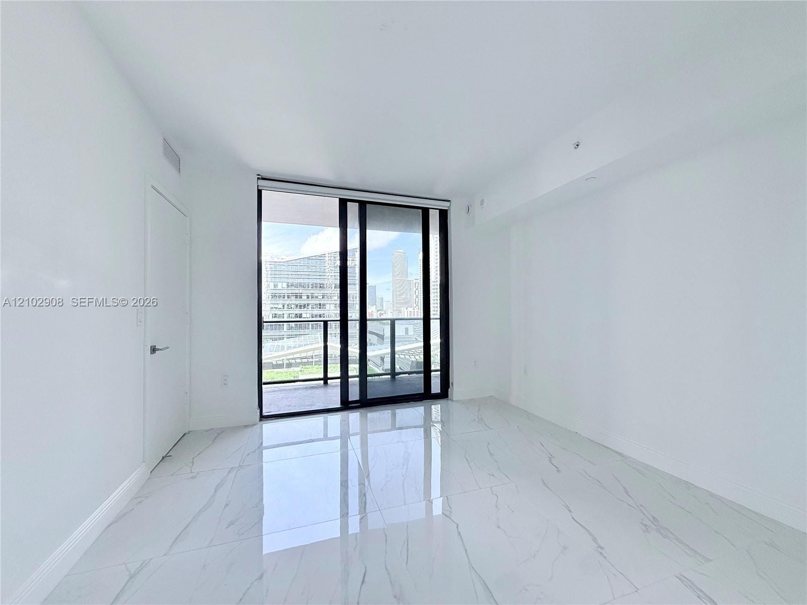 45 SW 9th Street 1209, Miami, FL 33130 photo 7