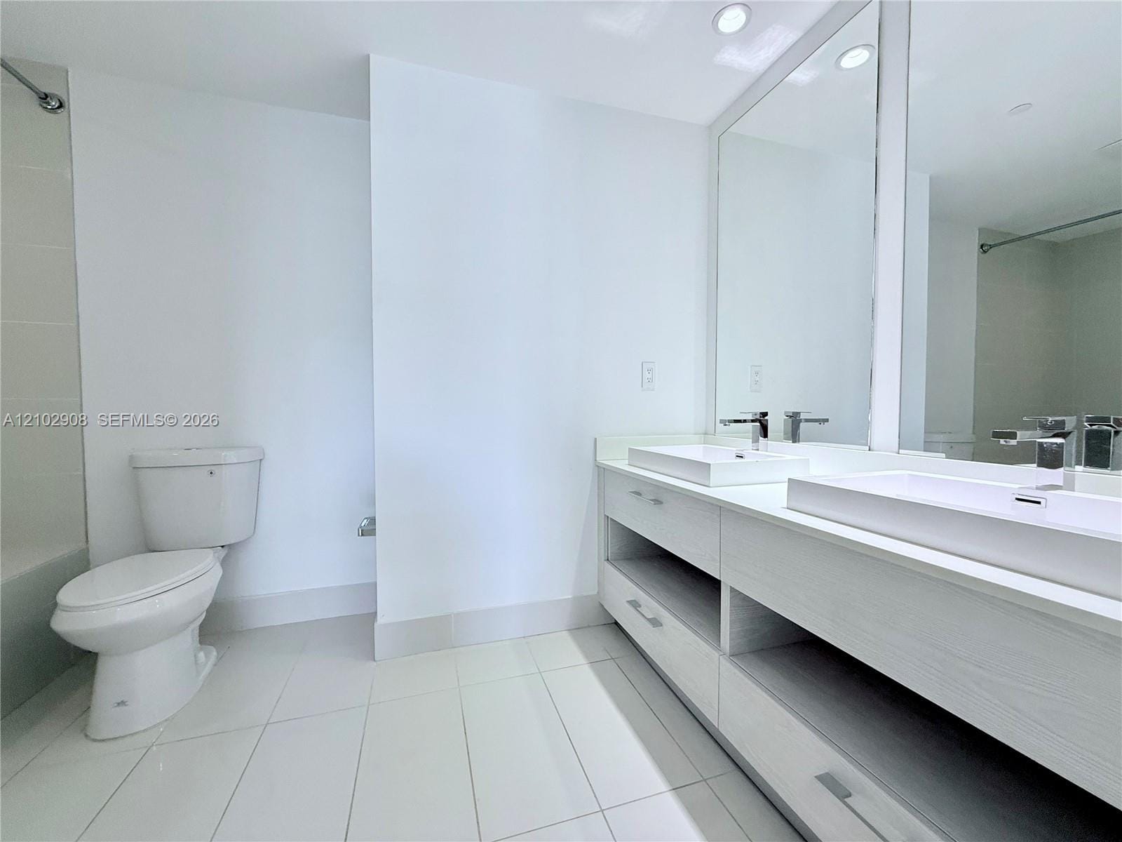 45 SW 9th Street 1209, Miami, FL 33130 photo 9
