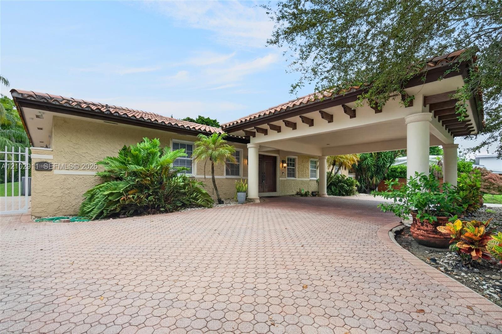 4 bedroom home for sale at 14640 Snapper, Coral Gables, FL 33158 — $6,900