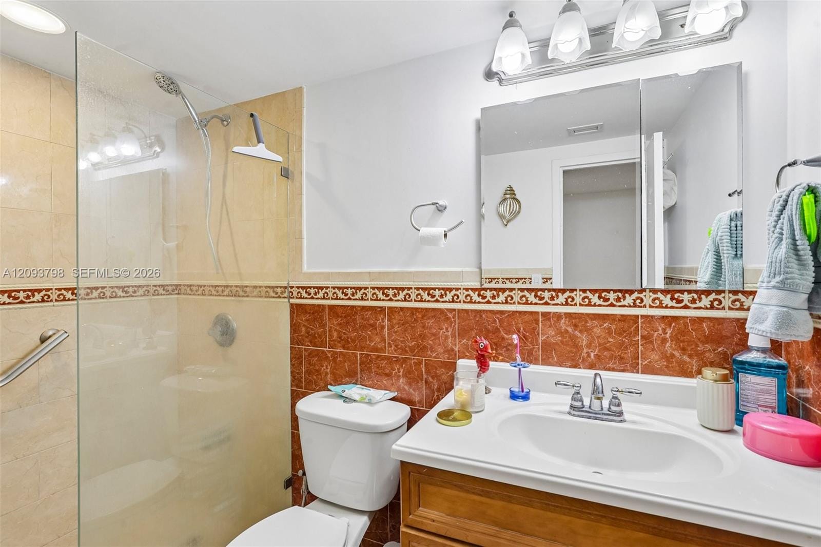 1825 W 44th Place 208, Hialeah, FL 33012 photo 18