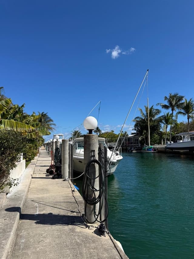 1609 NE 105th Street 3-6, Miami Shores, FL 33138