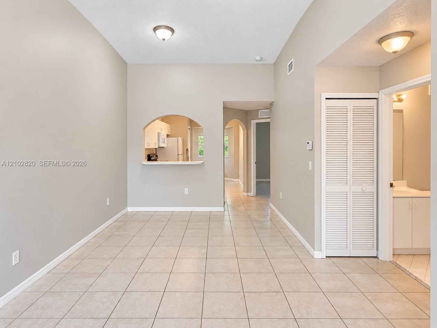 970 NE 34th Avenue 203 — photo 2