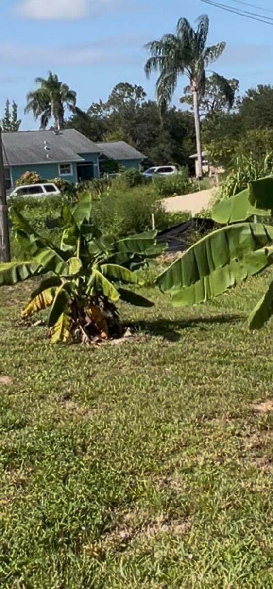 9225 101ST Avenue, Vero Beach, FL 32967 photo 2