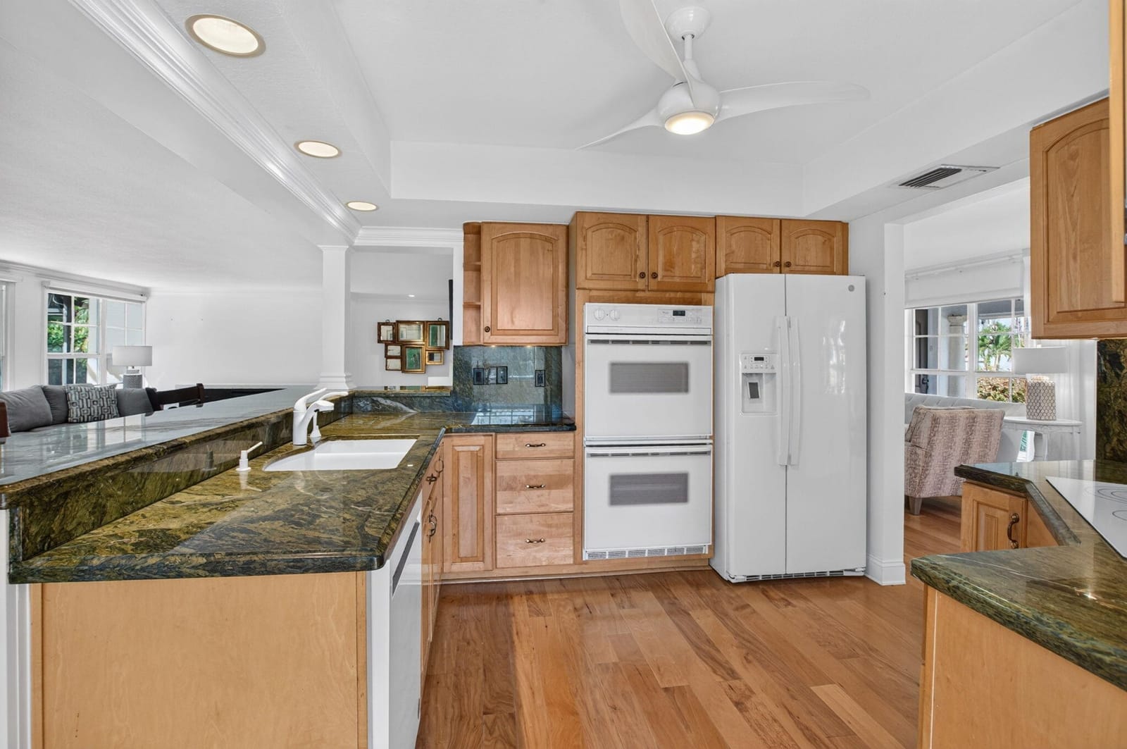 840 SW 2ND Street — photo 9