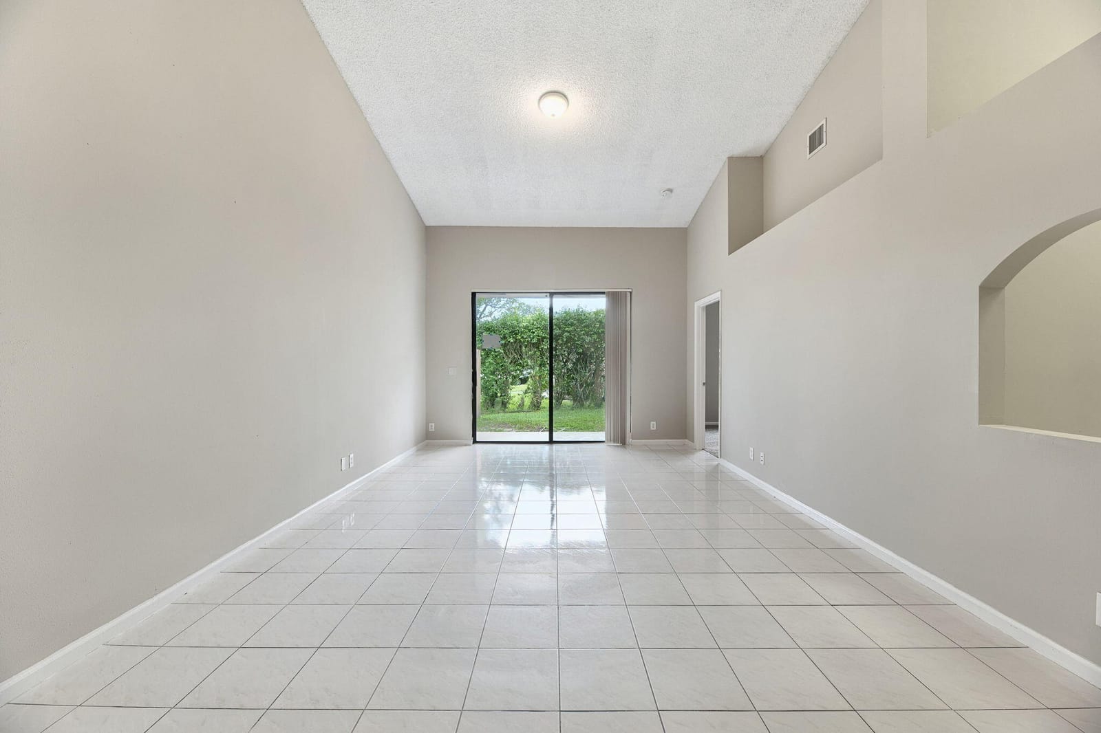 3069 LA MIRAGE Drive — photo 10