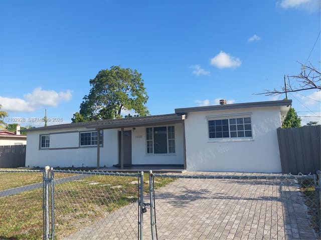 1030 NE 214th Street, Miami, FL 33179