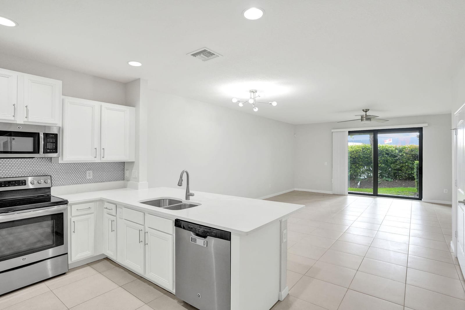 4234 N DIXIE Highway 122, Oakland Park, FL 33334 photo 11