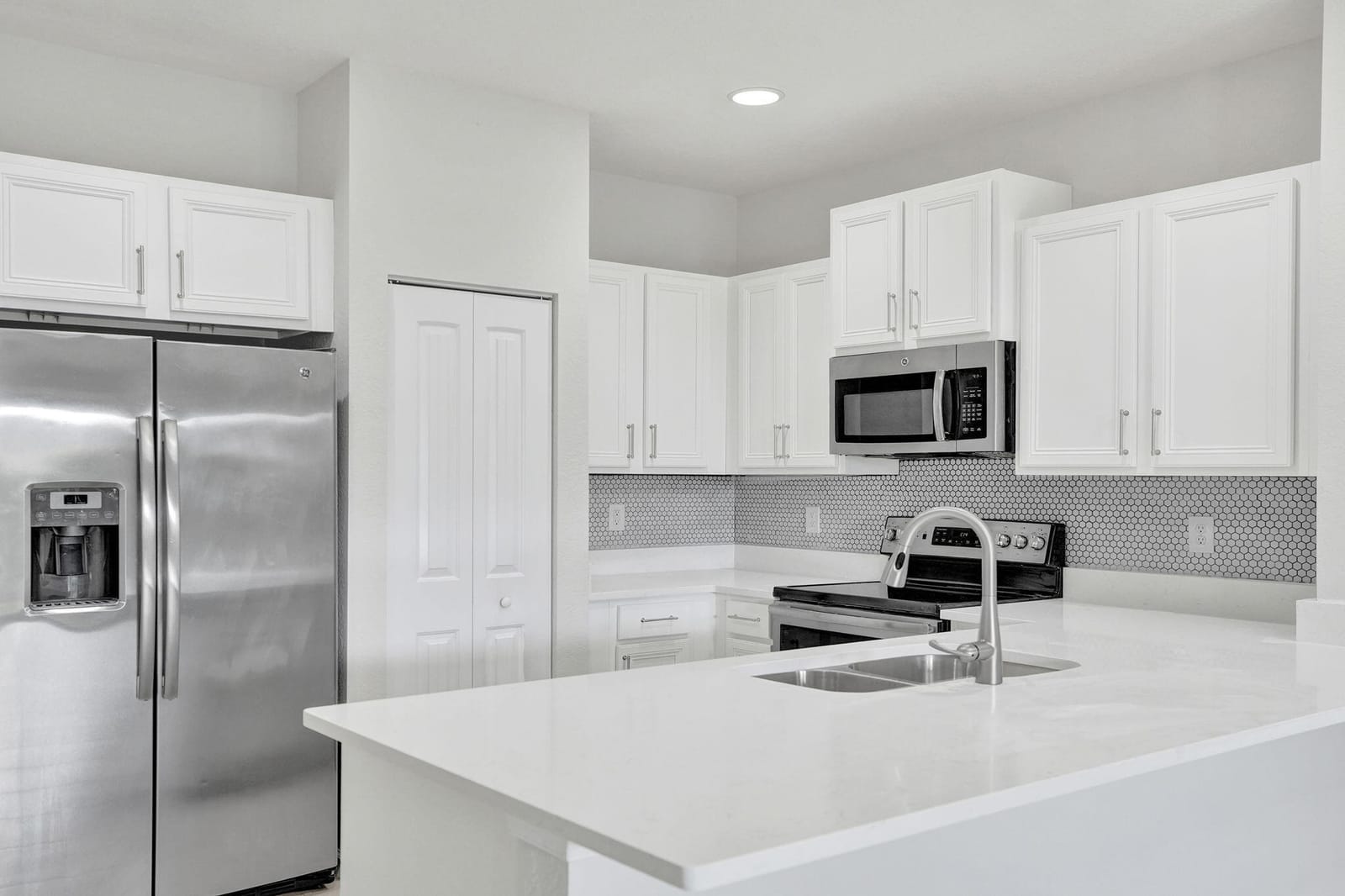 4234 N DIXIE Highway 122, Oakland Park, FL 33334 photo 6