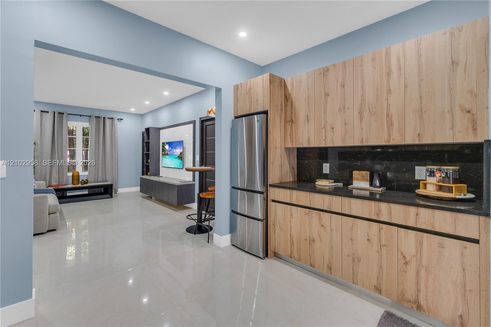 1569 Euclid Avenue 7, Miami Beach, FL 33139 photo 3