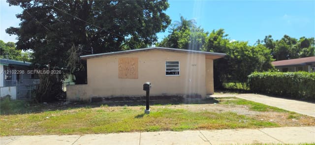 10230 SW 176th Street, Miami, FL 33157