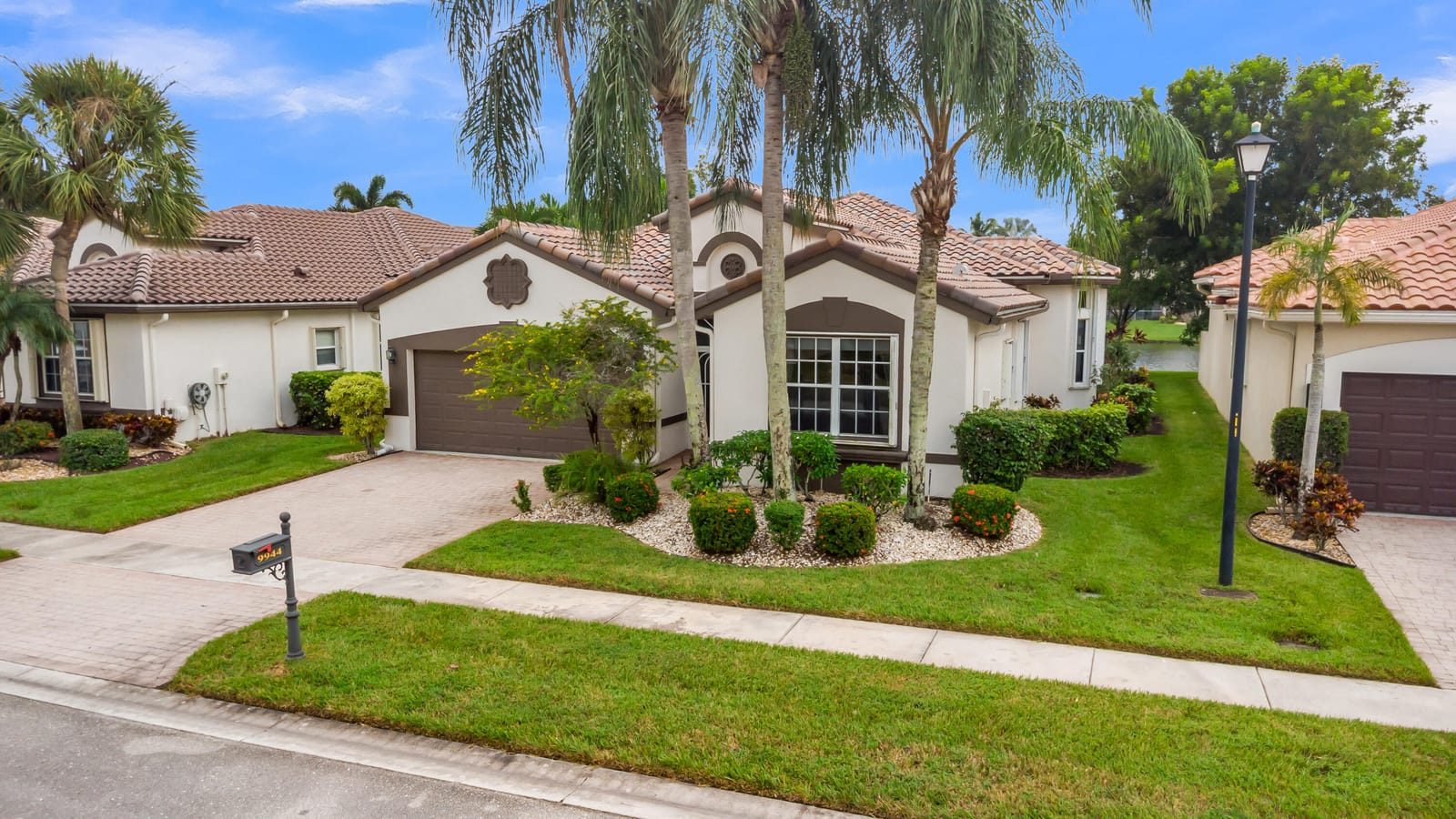 9944 Mantova Drive — photo 2