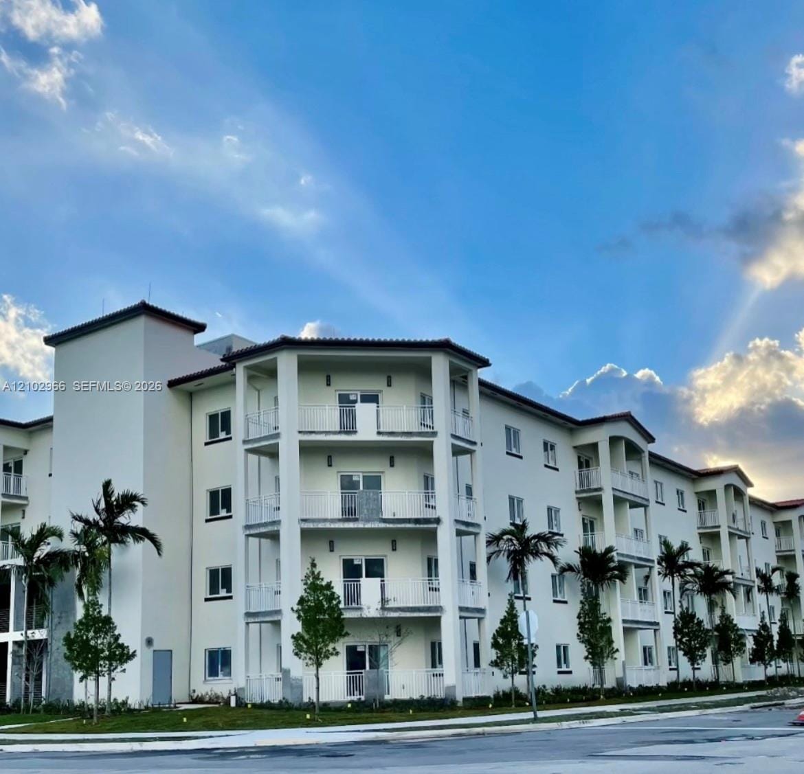 1 bedroom home for sale at 10950 82nd, Doral, FL 33178 — $2,200