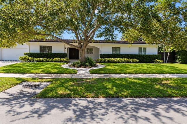 8620 SW 85th Avenue, Miami, FL 33143