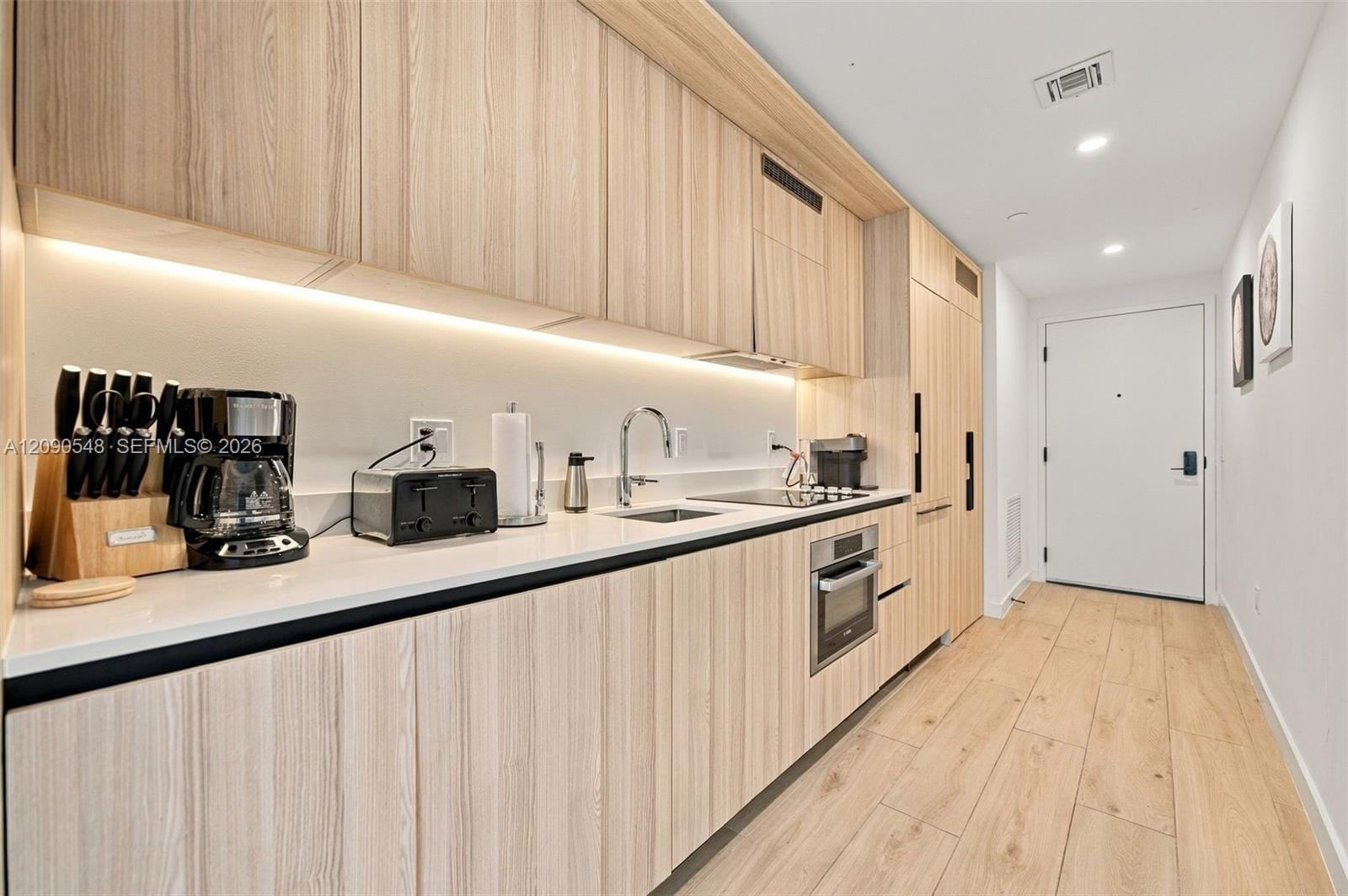 225 N Miami Avenue 3105 — photo 2