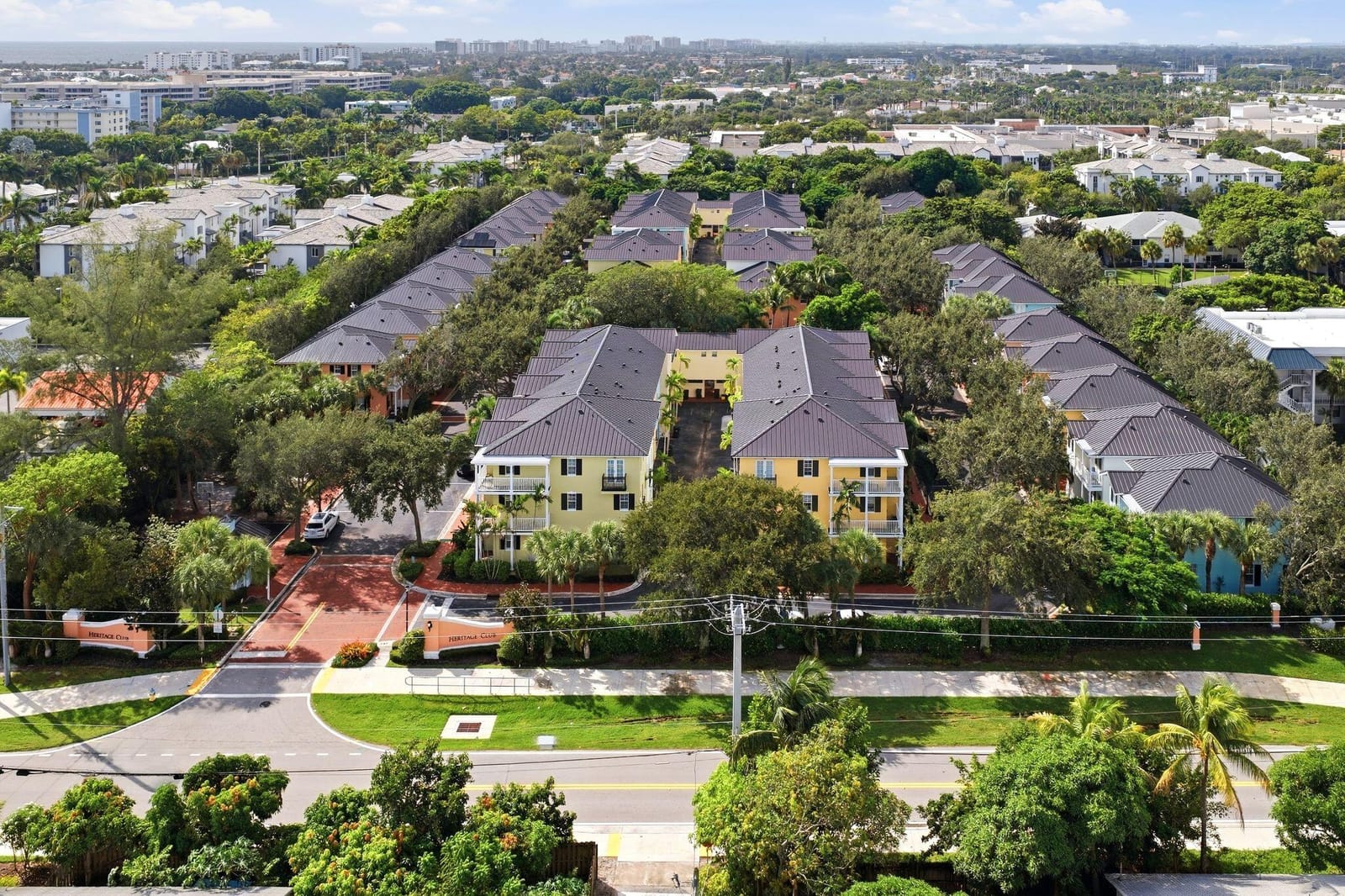 1009 W Heritage Club Circle, Delray Beach, FL 33483 photo 8