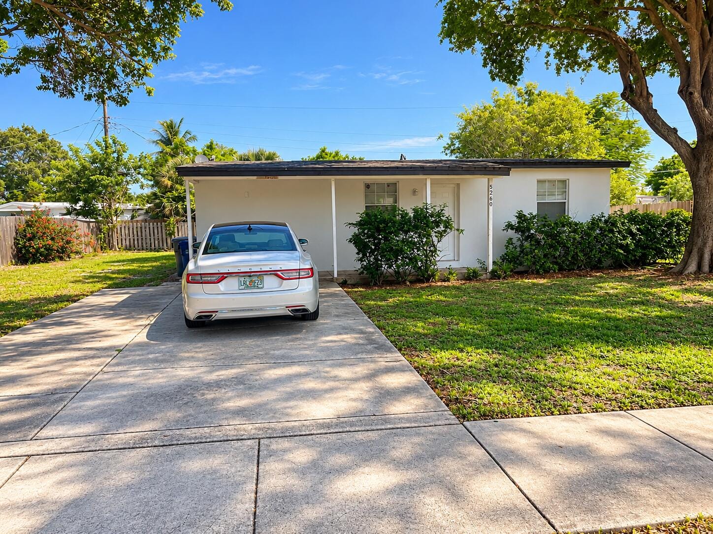 5260 NE 16TH Avenue, Pompano Beach, FL 33064 photo 1