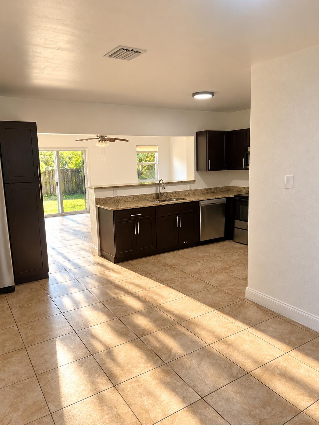 5260 NE 16TH Avenue, Pompano Beach, FL 33064 photo 8