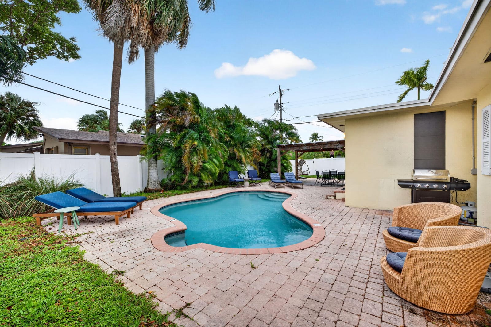 391 SE 6TH Court, Pompano Beach, FL 33060 photo 28