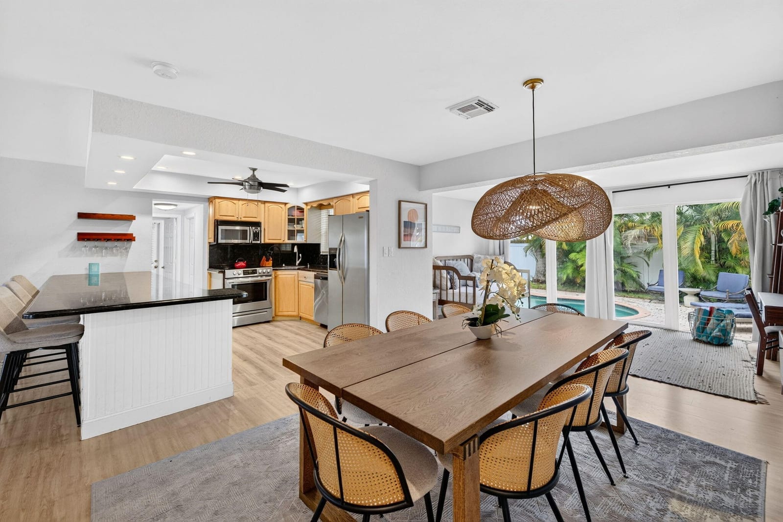 391 SE 6TH Court — photo 8