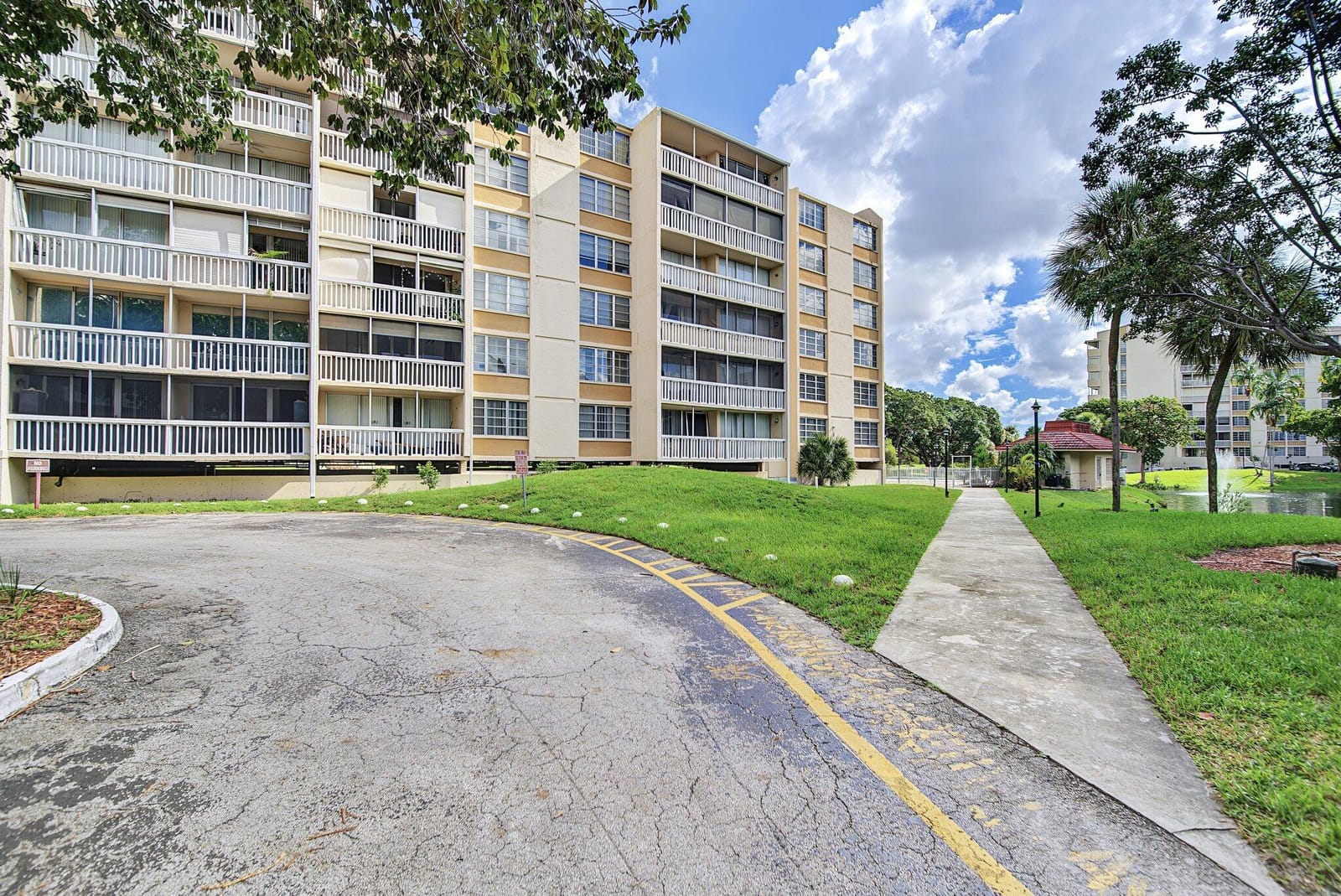7051 Environ Boulevard 534 — photo 3
