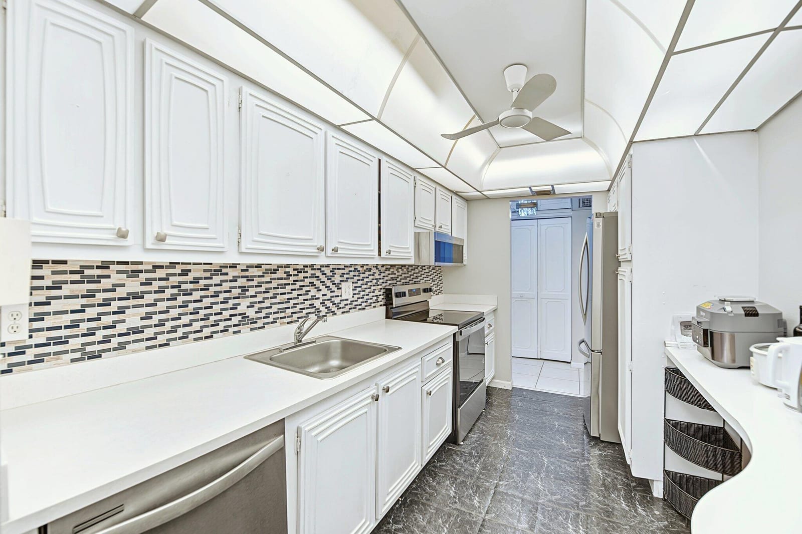 7051 Environ Boulevard 534 — photo 8