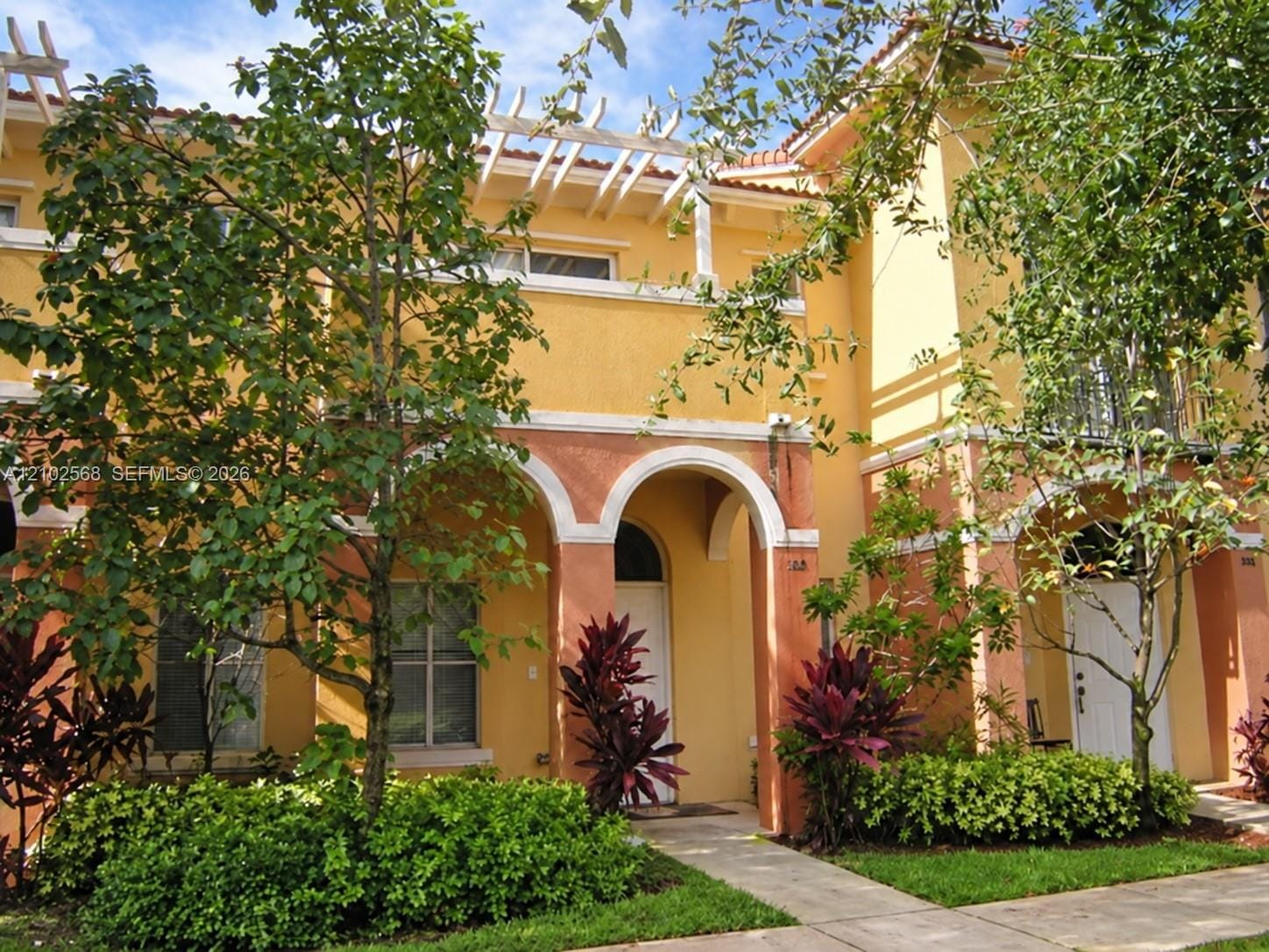 305 S Santa Catalina Circle, North Lauderdale, FL 33068 photo 4