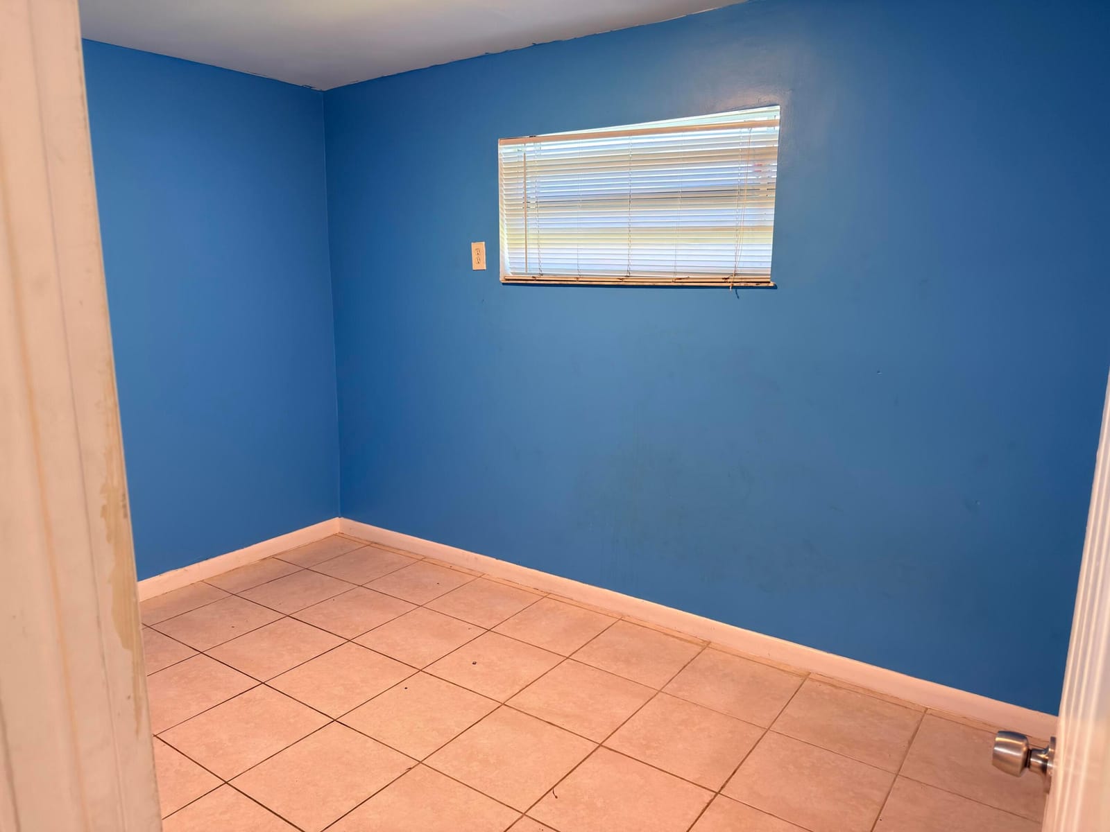 635 NW 22ND Road, Fort Lauderdale, FL 33311 photo 8