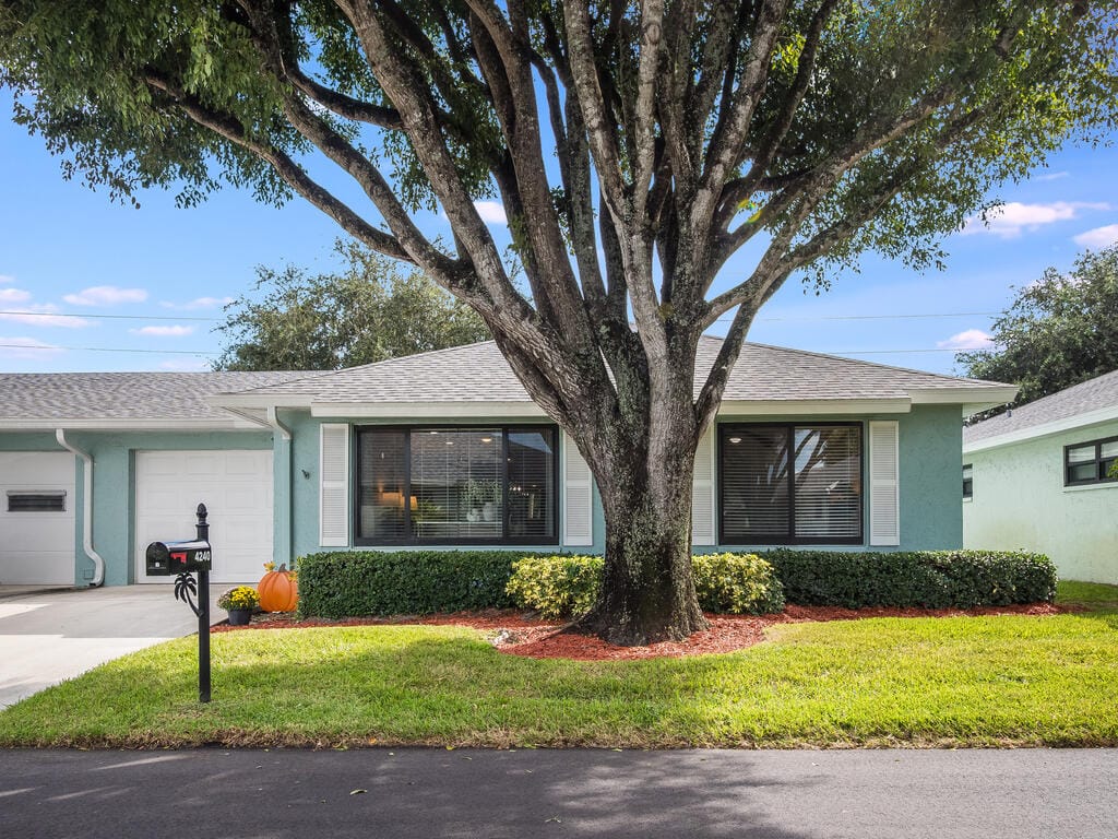 4240 Mango Tree Court B — photo 1