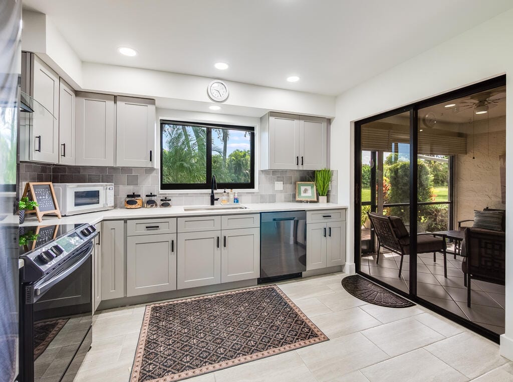 4240 Mango Tree Court B — photo 11