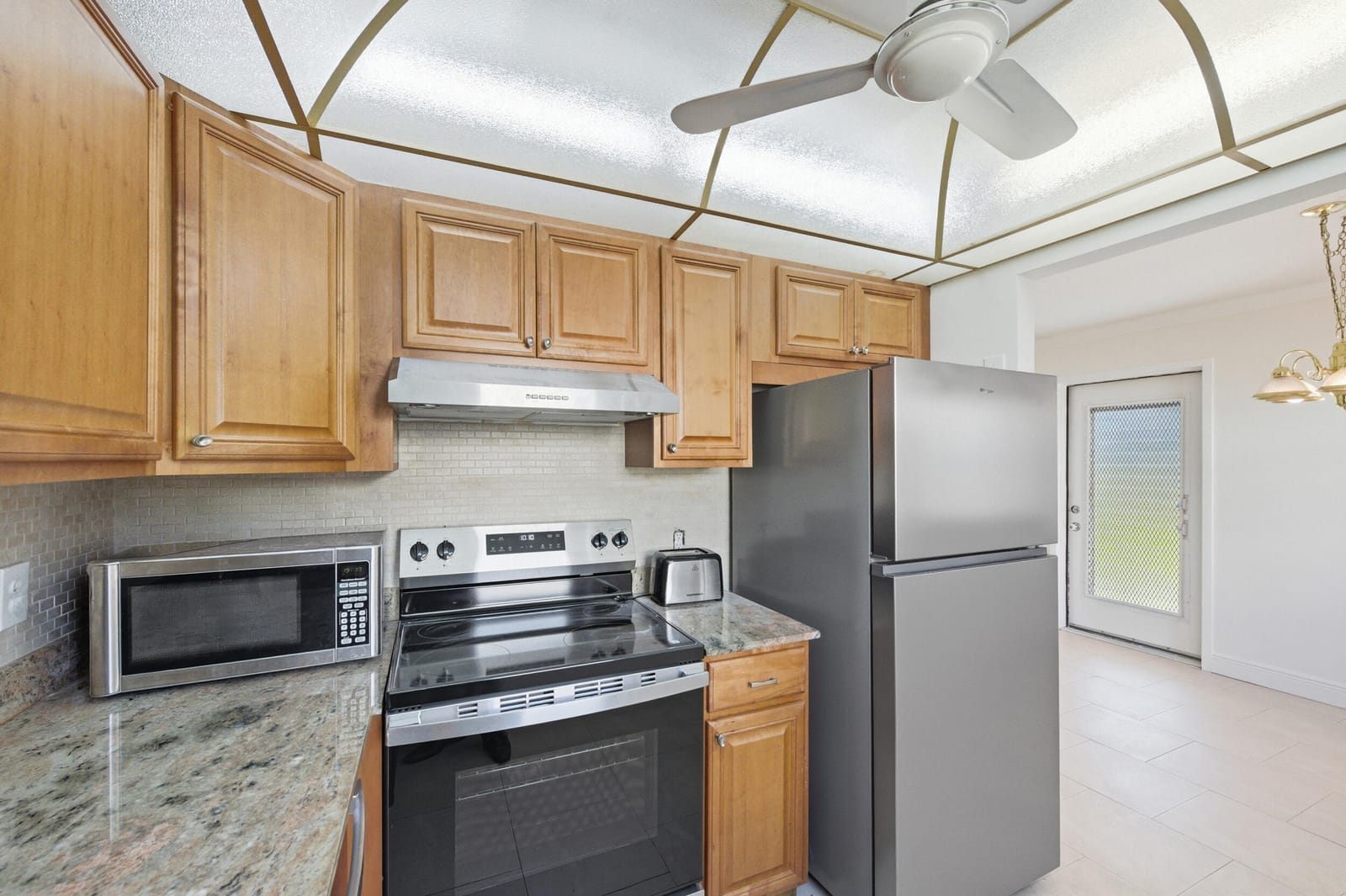 452 Brittany J, Delray Beach, FL 33446 photo 5