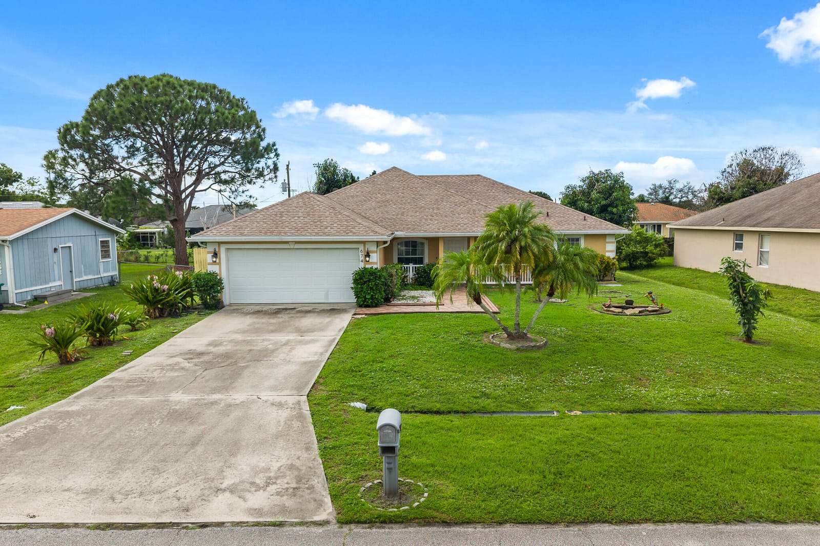 674 SW LUCERO Drive, Port St. Lucie, FL 34983 photo 2
