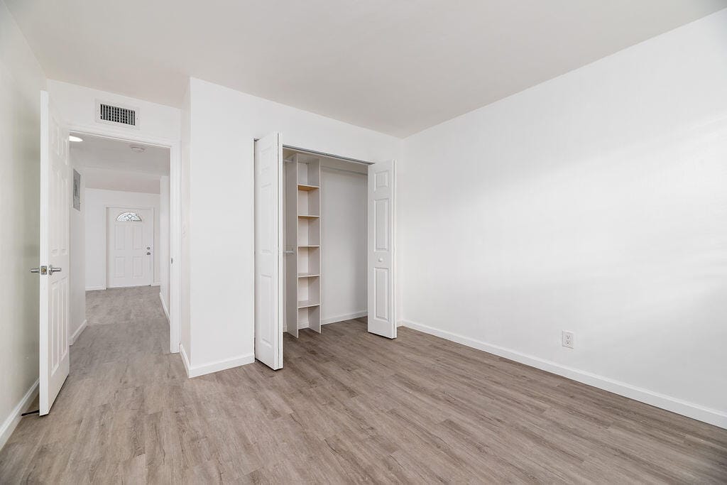 1401 NE 17TH Court, Fort Lauderdale, FL 33305 photo 12