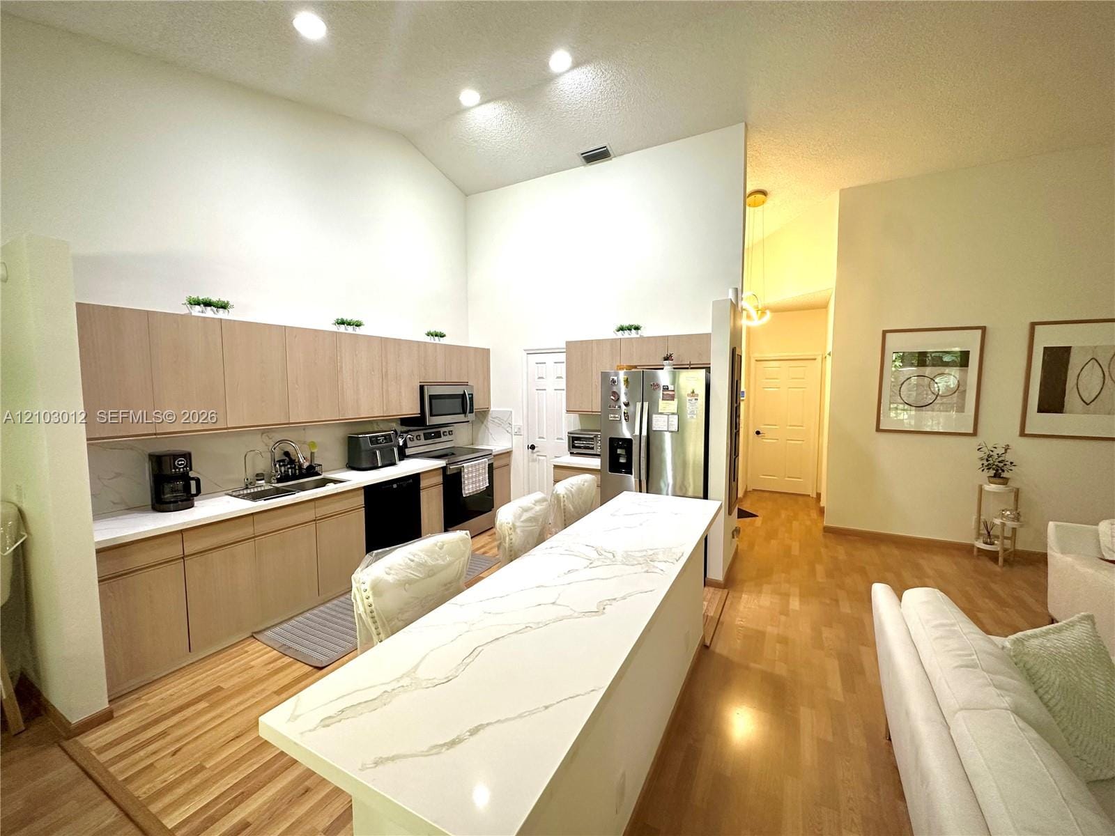 5790 Coach House Circle E — photo 10