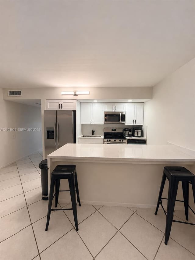 1207 Bahama Bend E1, Coconut Creek, FL 33066