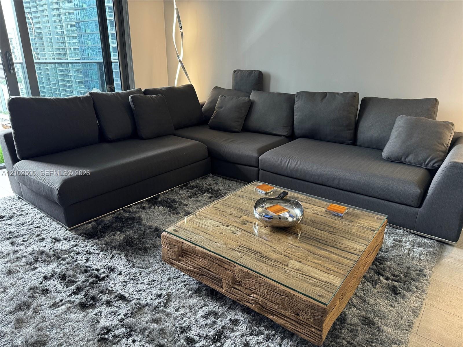 45 SW 9th Street 3010 — photo 5