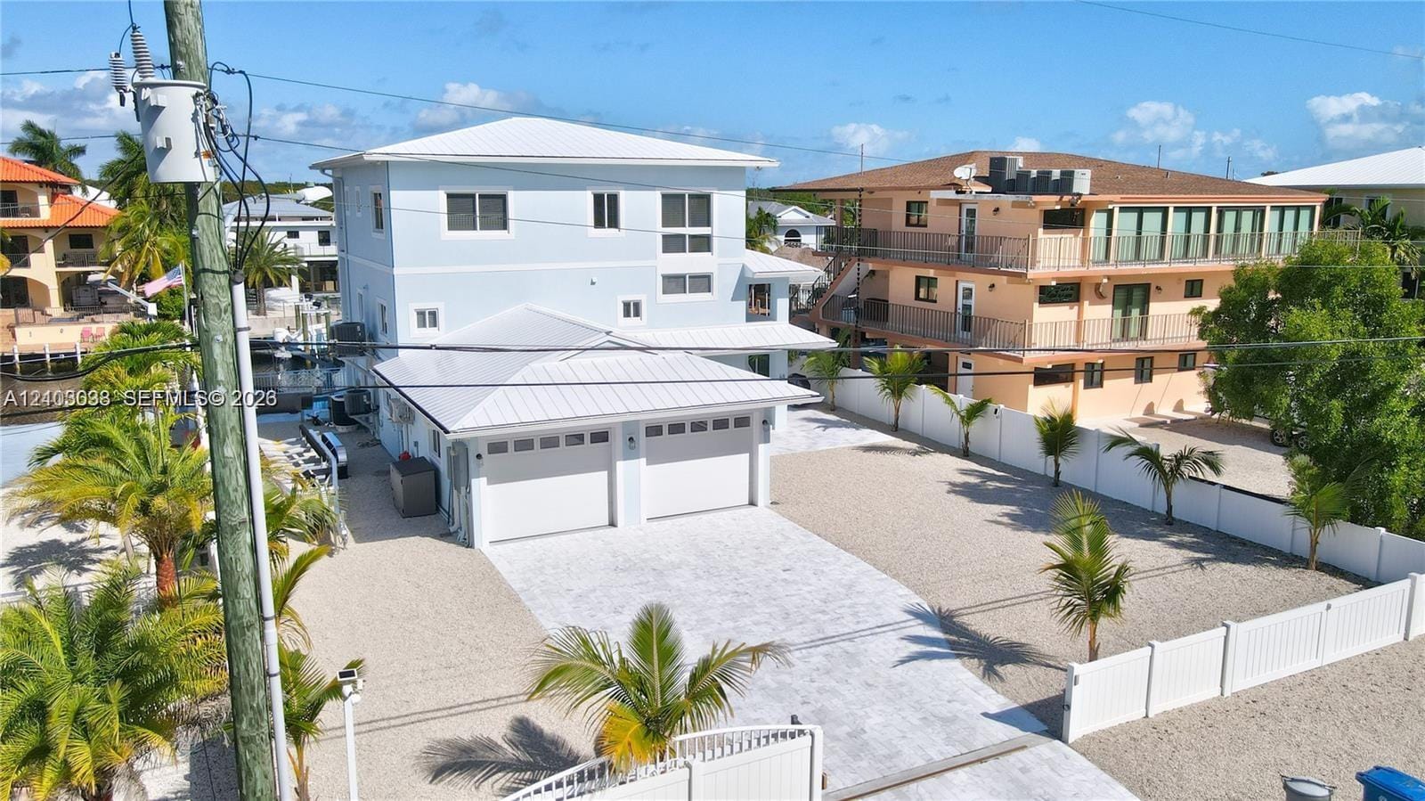 48 S Andros Road, Key Largo, FL 33037 photo 2