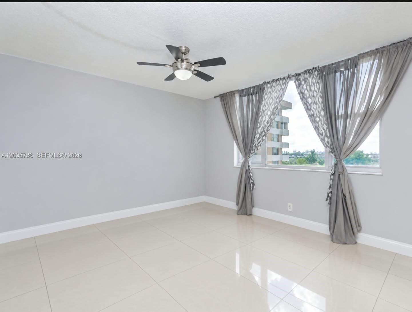 4200 Hillcrest Drive 705 — photo 7