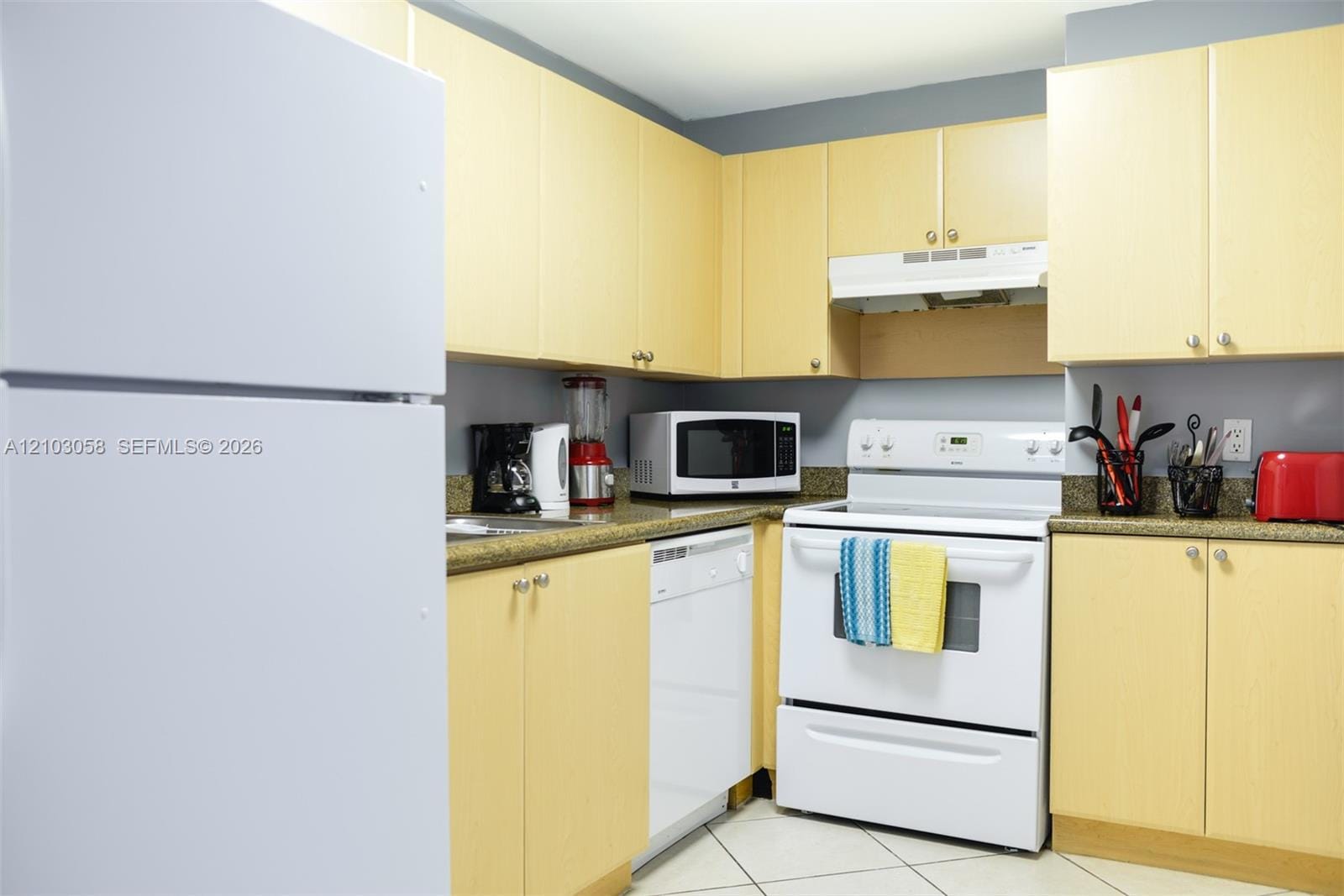 2280 SW 32 Avenue 213, Miami, FL 33145 photo 13