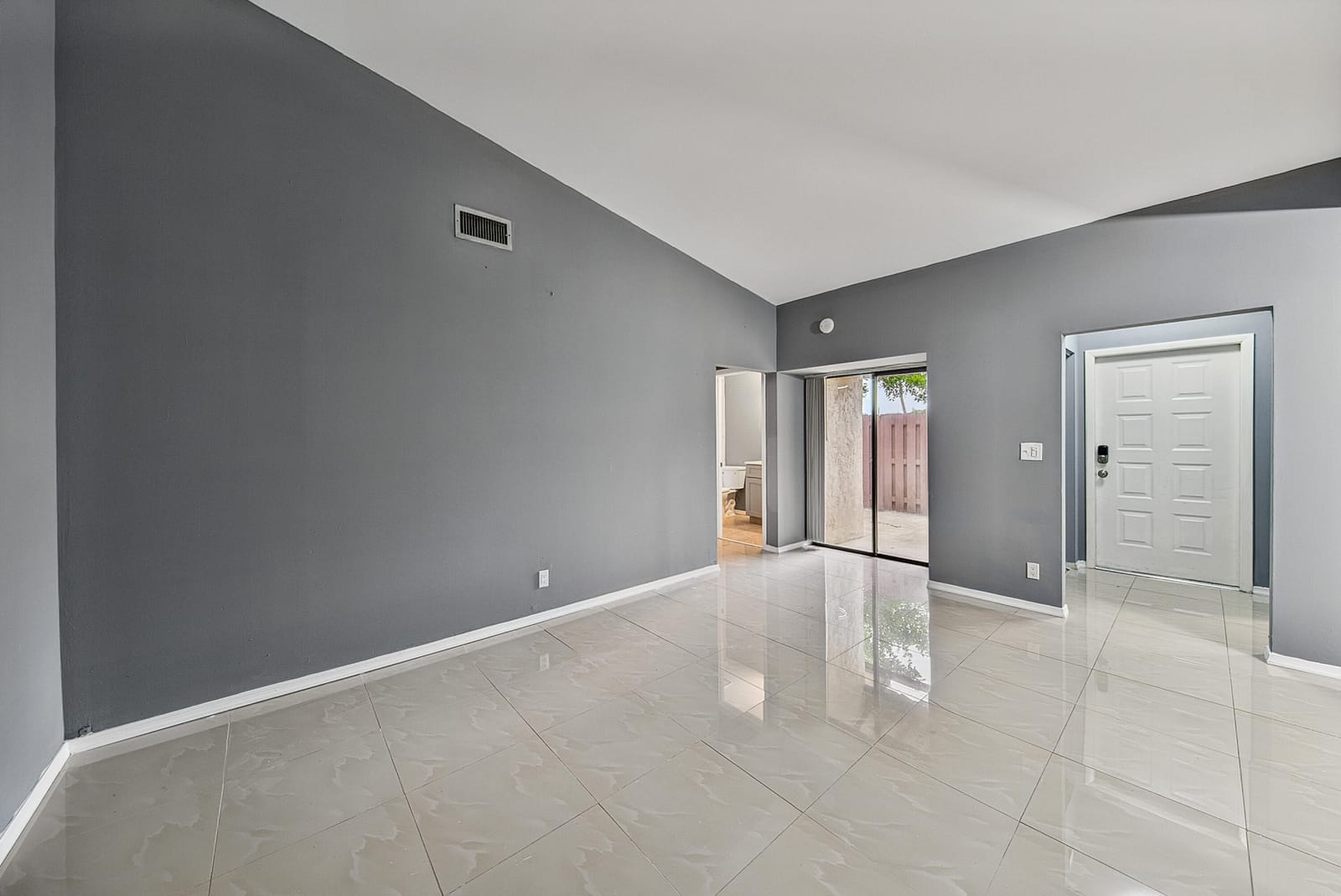 3402 WATERVIEW Circle B, Palm Springs, FL 33461 photo 14